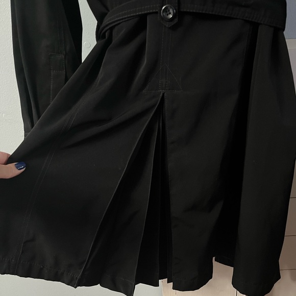 Black trench coat - Picture 4 of 4